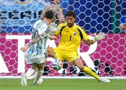 XÁC NHẬN: Bến đỗ bất ngờ của hiện tượng World Cup từng làm nản lòng Messi