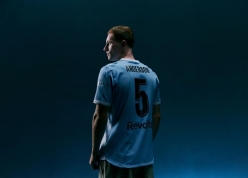 Rodri nhận cảnh báo cực nóng từ siêu bom tấn Man City trước Siêu cúp Anh