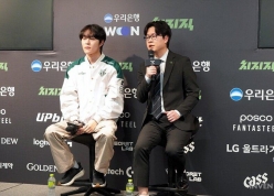 HLV HLE thốt lên một điều sau khi thua T1