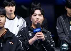 HLV HLE thốt lên đầy cay đắng sau khi thua trắng NS