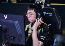 Giá vé xem LCK tại Việt Nam gây tranh cãi