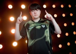 GEN hủy diệt JDG, khẳng định vị thế ứng viên vô địch