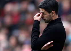 Arsenal gặp tin xấu, cuộc đua vô địch thêm sóng gió