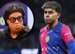 Ronaldinho chốt hạ về Yamal, Barca mở hội vì áo số 10