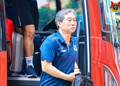 Không sử dụng tiền vệ số 1 Việt Nam, HLV Hàn Quốc nói thẳng điều này