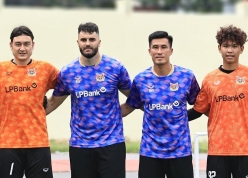 ĐÁNG TIẾC: Thủ môn Việt kiều bị đứt dây chằng, nghỉ thi đấu dài hạn