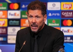 Simeone nói điều bất ngờ về trọng tài sau khi thua Arsenal