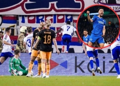 Cúp C3 mở màn điên rồ: Ajax ngã ngựa, Brighton gây sốt châu Âu