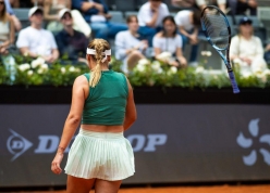 Làng quần vợt dậy sóng vì yêu cầu chưa từng có từ WTA