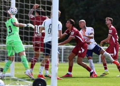 Tân binh 100 triệu bảng nổi nóng, trận giao hữu Tottenham suýt hóa võ đài