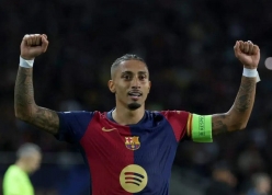 Barcelona chuẩn bị ra quyết định lịch sử với Raphinha