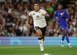 “Món quà” từ Real Madrid gây ấn tượng ngay trận ra mắt Premier League