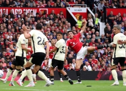CHÍNH THỨC: MU vượt mặt Liverpool thiết lập kỷ lục cực dị tại Ngoại hạng Anh