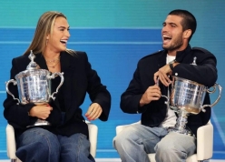 Alcaraz trở lại sau 139 ngày, Sabalenka khởi động giấc mơ hatttrick US Open