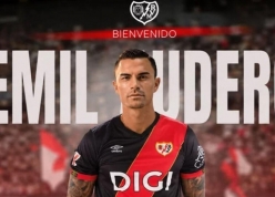 CĐV Indonesia phát sốt khi thủ môn số một ĐTQG sắp đối đầu Mbappe, Yamal