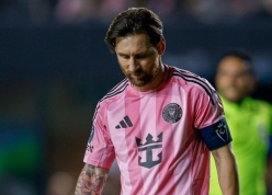 LIONEL MESSI TIẾP TỤC LỠ HẸN TEAM OF THE YEAR