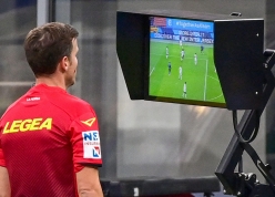 VAR được sử dụng trong những tình huống nào của trận bóng đá?
