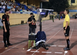 VAR tại V.League hoạt động như thế nào và khi nào được can thiệp?
