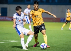 Ghi bàn phút cuối, Hà Tĩnh khiến Thanh Hóa lại lâm nguy