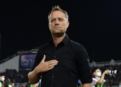 HLV Polking nói thẳng điều 'khó nghe' về trọng tài V.League