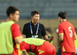HLV Kim Sang Sik có quyết định đáng chú ý với ĐT Việt Nam sau trận thắng