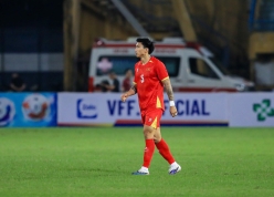 Văn Hậu có động thái đáng chú ý sau tình huống phạt đền tranh cãi