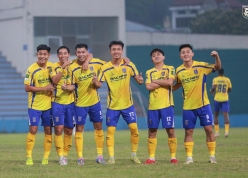 Đội bóng của HLV Park Hang Seo áp sát tấm vé lịch sử lên V-League