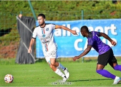 Trung vệ Việt kiều Pháp lọt tầm ngắm 3 'ông lớn' V.League