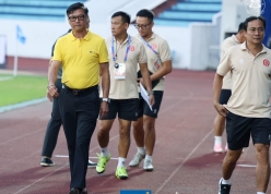 NÓNG: HLV thứ 15 mất việc tại V.League 2025/26