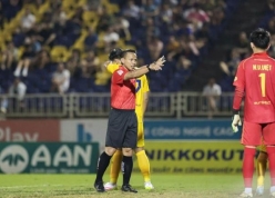 V.League mời trọng tài FIFA của Malaysia ngoại điều khiển loạt trận căng nhất
