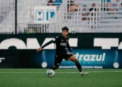 Việt kiều Canada chính thức cập bến đội bóng V.League