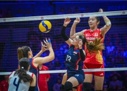 Bóng chuyền nữ Trung Quốc thị uy sức mạnh với chiến thắng 3-0