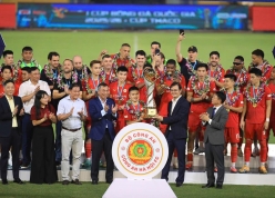CAHN vô địch theo cách không tưởng, HLV Polking thốt lên điều đặc biệt
