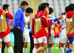 HLV Triều Tiên nói một câu thật buồn khi tuột ngôi vương World Cup
