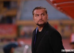 HLV châu Âu đạt cột mốc siêu hiếm có với bóng đá Việt Nam