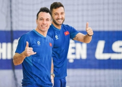 HLV Argentina loại 5 cầu thủ tuyển Việt Nam trước Asian Cup