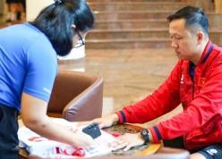 AFC kiểm tra tỉ mỉ trang phục của ĐT Fusal trước VCK Asian Cup