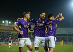 Đại thắng SLNA, Hà Nội FC trở lại đường đua vô địch