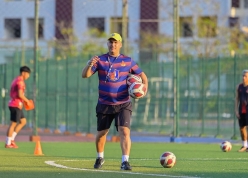 CHÍNH THỨC: HLV Brazil gia nhập đội của Quang Hải, Đình Bắc