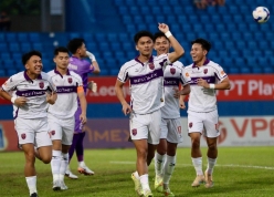 Sát thủ 2k của ĐT Việt Nam liên tục ghi điểm với thầy Kim