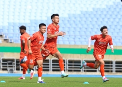 Trung vệ cao nhất lịch sử nói lời thật lòng về lần đầu với ĐT Việt Nam