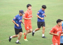 NÓNG: Ngôi sao số 1 ĐT Việt Nam báo tin không vui cho HLV Kim Sang Sik