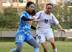 Tuyển Việt Nam thua đậm 2-6 Uzbekistan