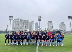 ĐT nữ Việt Nam trở lại tập luyện, Chủ tịch VFF thăm và động viên