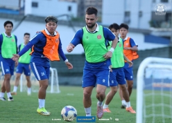 Loạt đội bóng V-League khai xuân vào ngày mùng 4 Tết