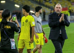 HLV ĐT Malaysia lên tiếng về tin đồn từ chức trước ngày đấu Việt Nam
