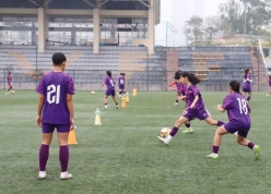 Hàng loạt cầu thủ trẻ Việt Nam lên đường sang Úc thi đấu