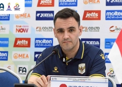 HLV Tây Ban Nha nói thẳng việc sử dụng VAR khi đấu Việt Nam ở bán kết