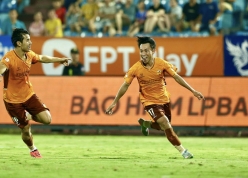 HAGL thắng nghẹt thở Nam Định, tạm thoát hiểm trên BXH V-League