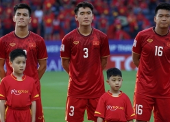 Tin nóng bóng đá chiều 26/6: Hành trình đặc biệt của trung vệ Việt Nam từng dự World Cup